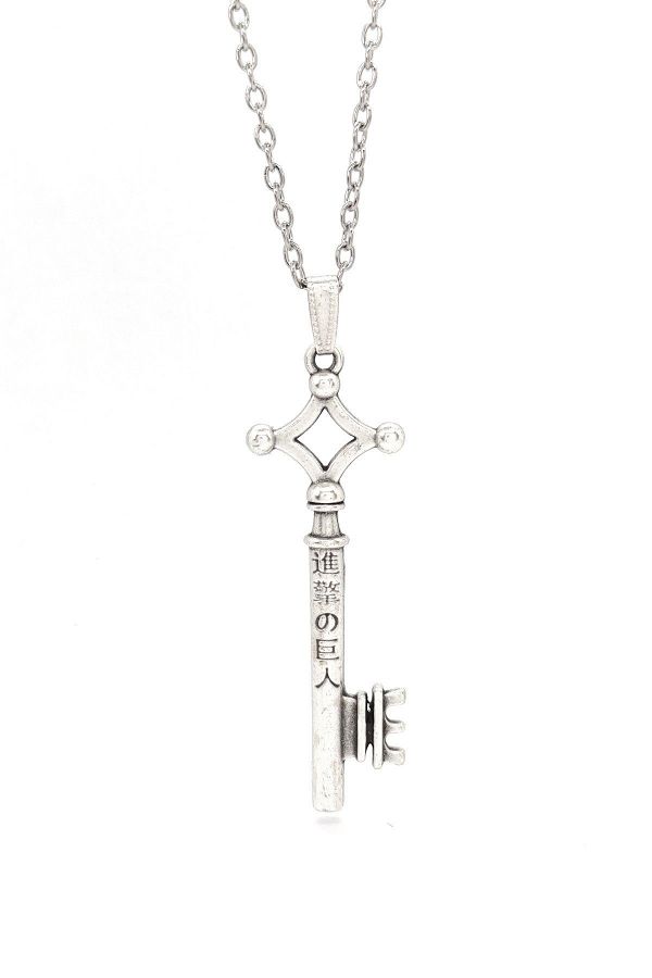 Shingeki no kyojin necklace top
