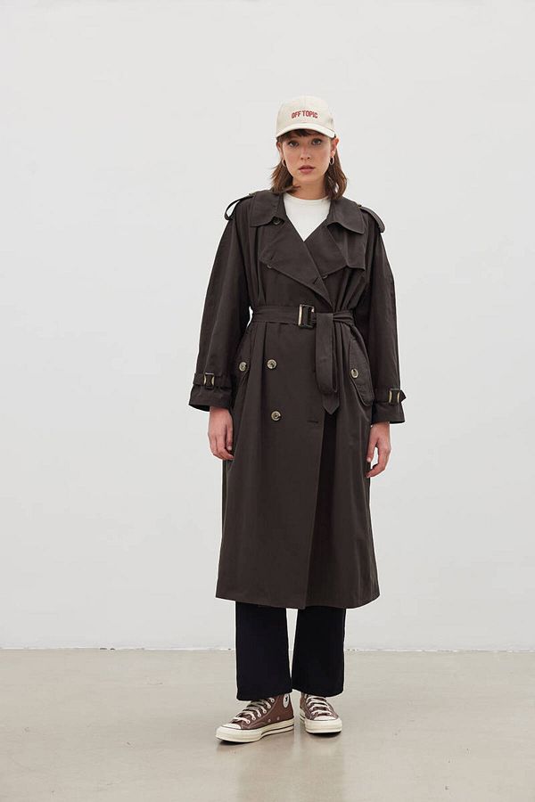 Trench oversize clearance