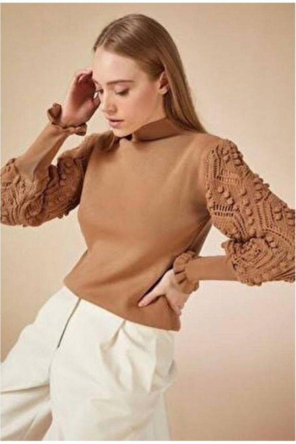 Half sweater half blouse discount