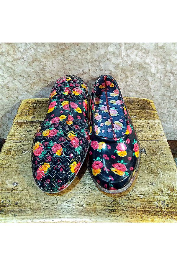 Floral rubber shoes store