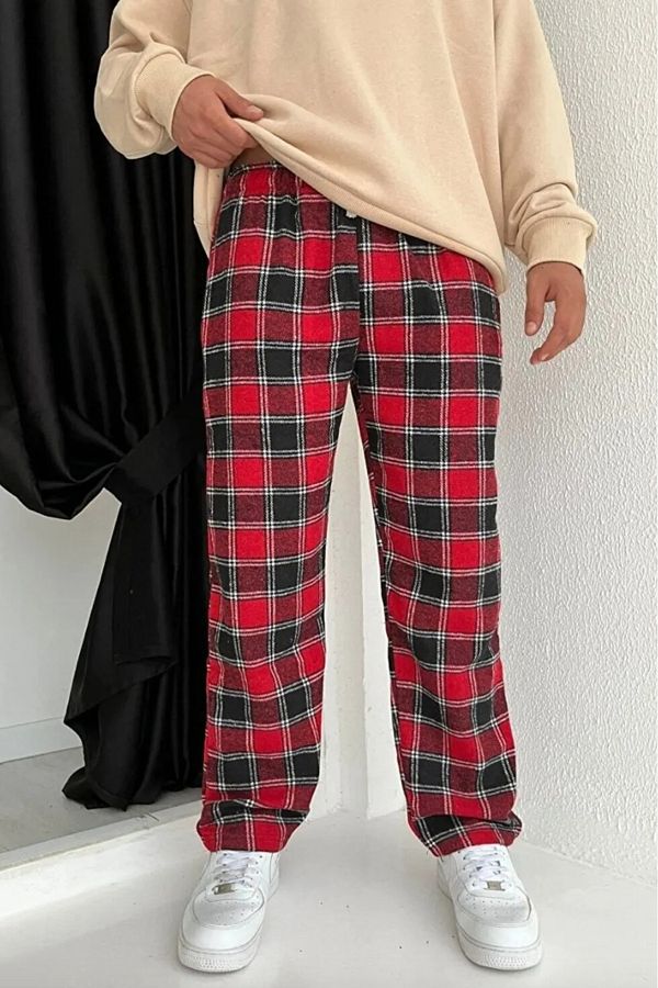 Red and black plaid sweatpants outlet