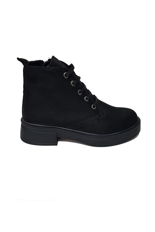 Flat bottom boots online