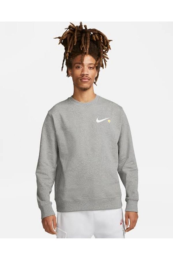 Nike sportswear club crew neck sweat top