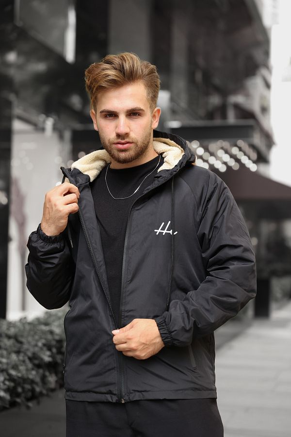 Windbreaker with fur inside 2025