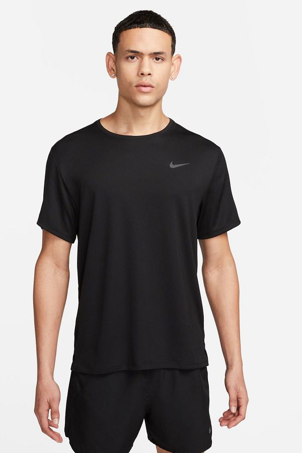 Black and sale grey nike shirt