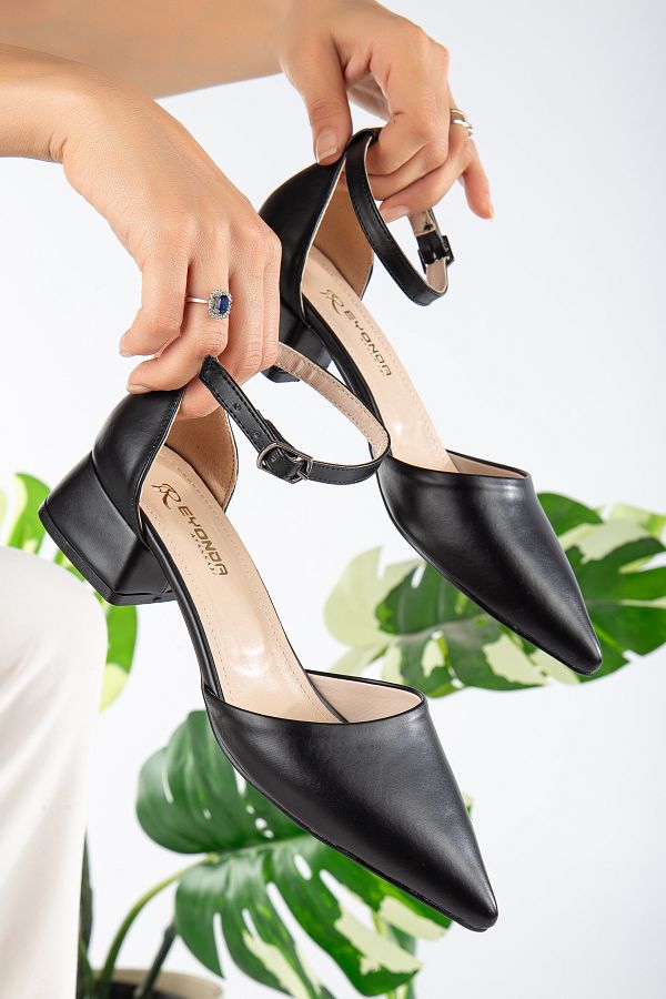 Stylish low heel shoes sales