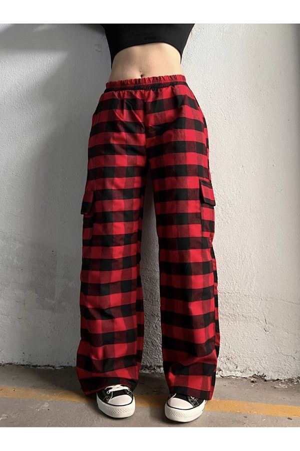 Red and black plaid sweatpants clearance