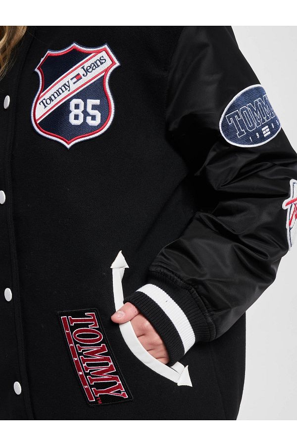 Black and red tommy hilfiger jacket best sale