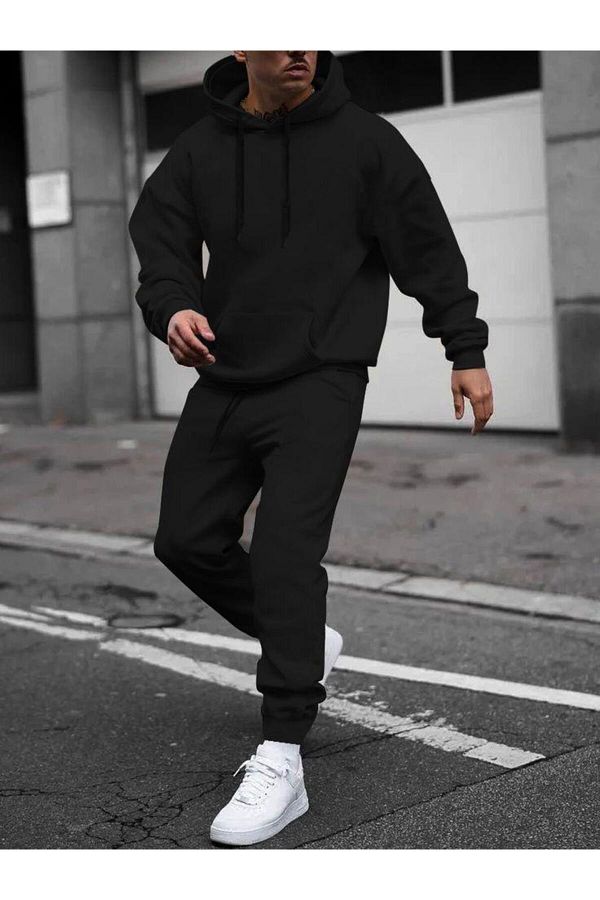 Black deals plain tracksuit