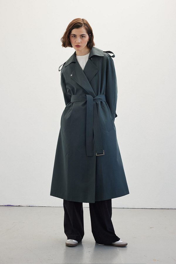 Dark green trench outlet
