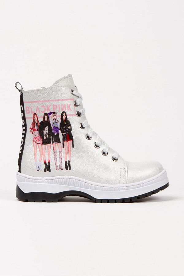 Blackpink white boots online