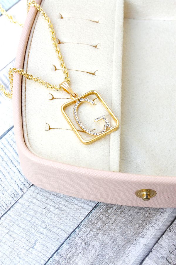 Neva-GOLD PLATED WICKER CHAIN ZIRCON STONE LETTER BIGUTER NECKLACE 1