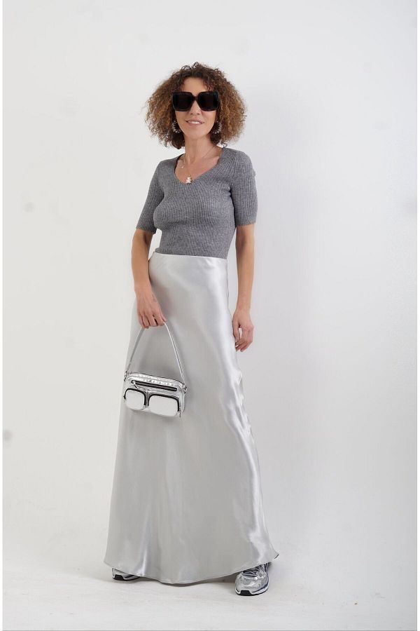 Zelish My Sister-Fustă argintie cu lungime maxi din satin 1