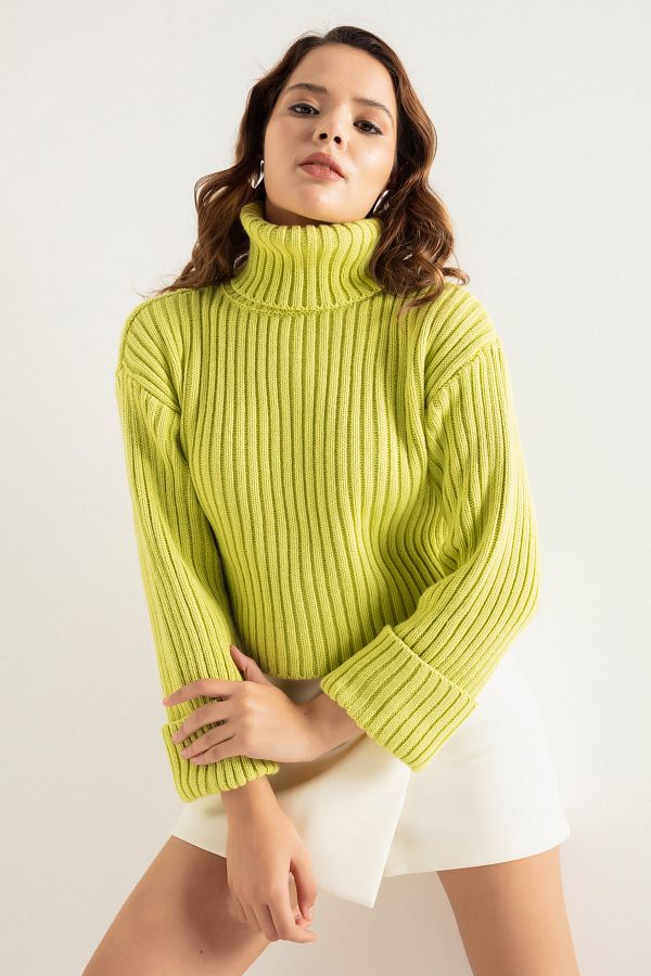Lafaba Women s Pistachio Green Wide Ribbed Turtleneck Knitwear Crop Sweater Trendyol