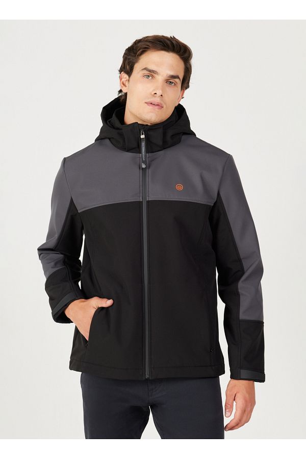 Wrangler Regular Fit Men s Black Jacket W 232270001 Soft Shell Jacket Trendyol