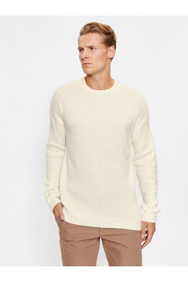 Low shoulder sweater best sale