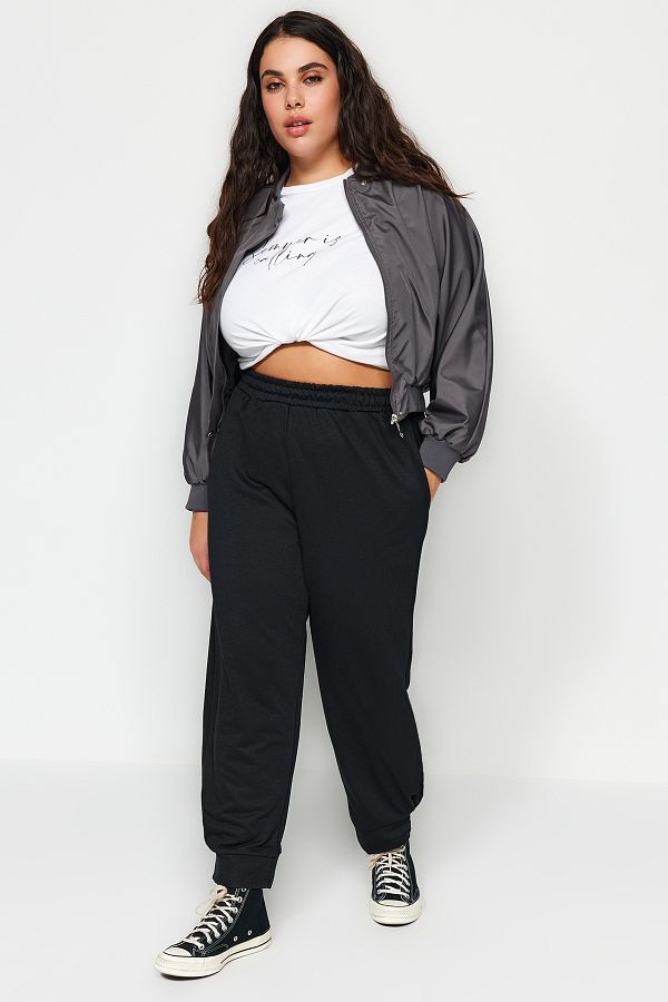 Trendyol Curve-Black Thin Jogger Knitted Sweatpants TBBAW24AJ00011 1