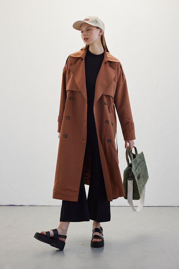 Manuka-Buttoned Double Breasted Trench Coat Hazelnut Shell 1