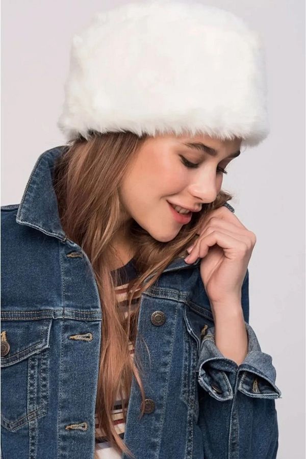 Womens fur outlet hats discounted