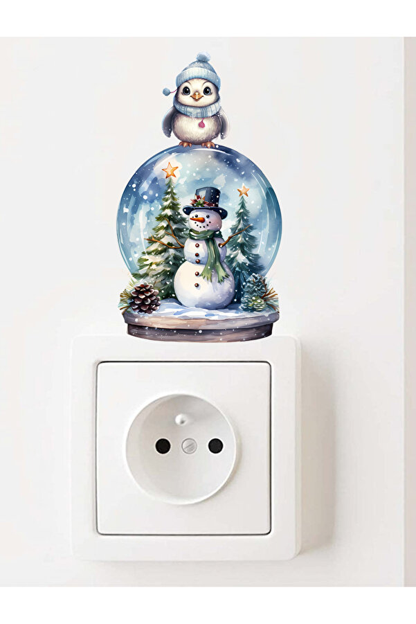 Sim Tasarım Priz Yılbaşı Kar Küresi ve Penguen Dekoratif Priz Sticker