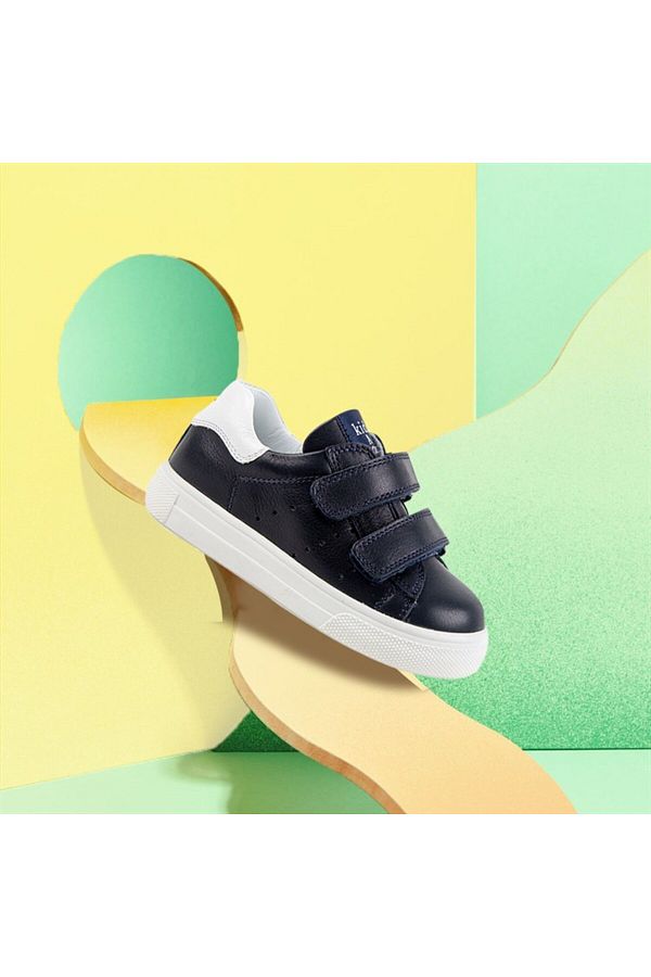 Papillon children's shoes store