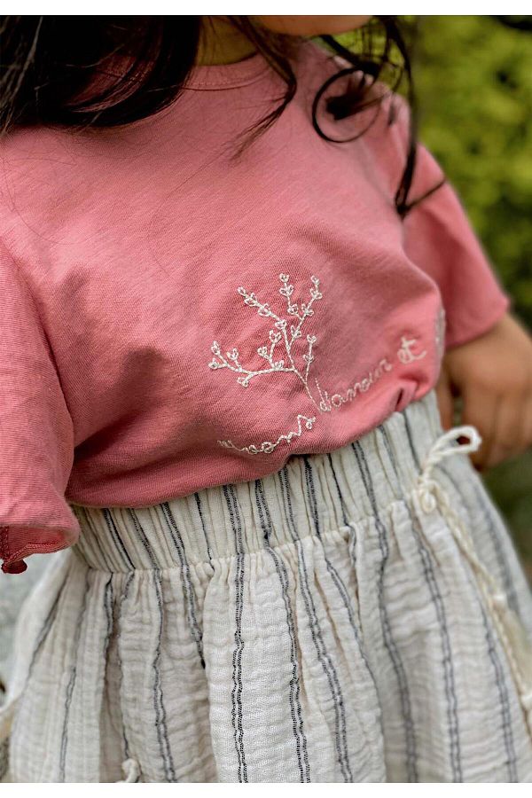 Embroidered skirt suit 2025