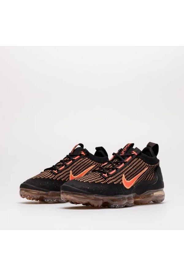 Nike Bright Orange Accents Heat Up This Newest Nike Vapormax Flyknit 2021 Trendyol