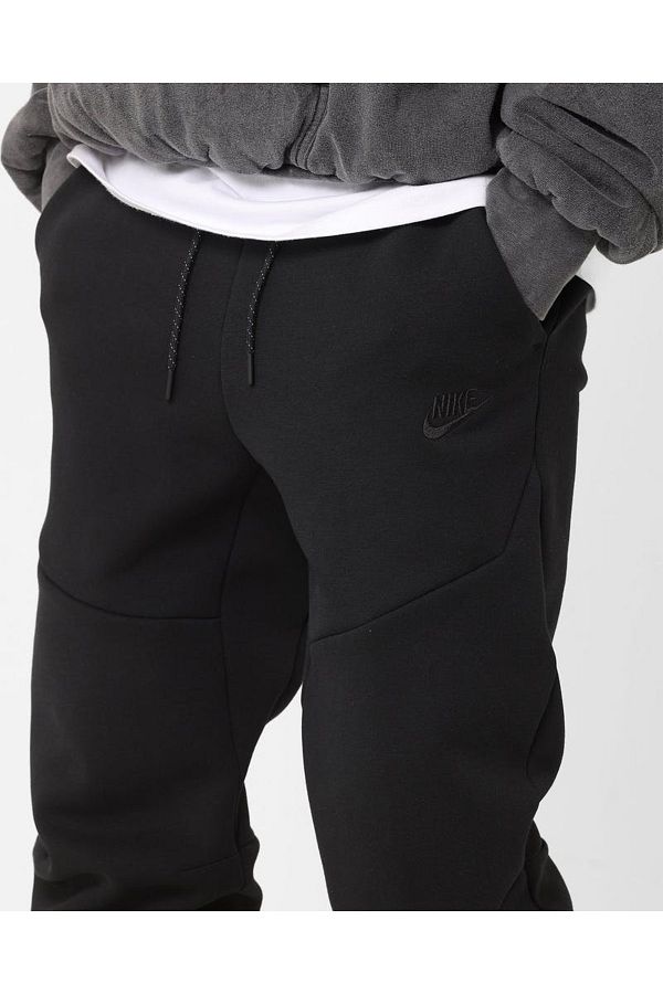 Nike tech tracksuit bottoms shop