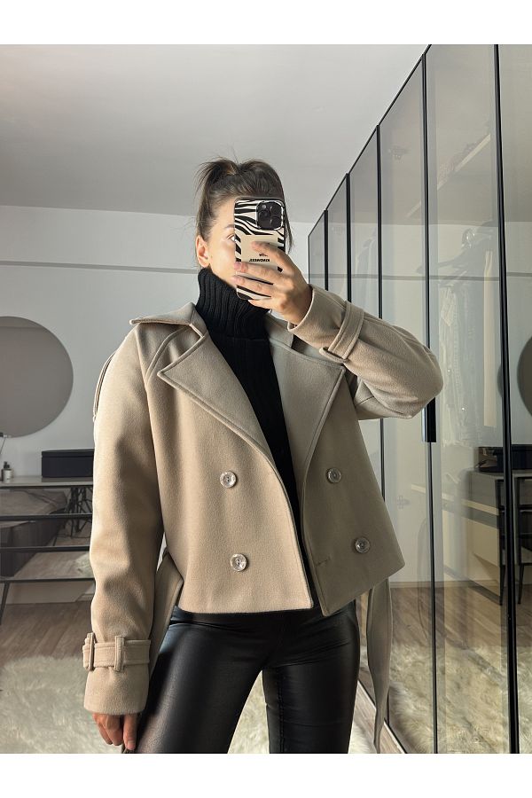 Short coat shop