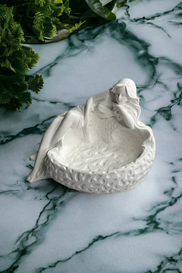 Paradise Work-Decorative Mermaid Ashtray 1