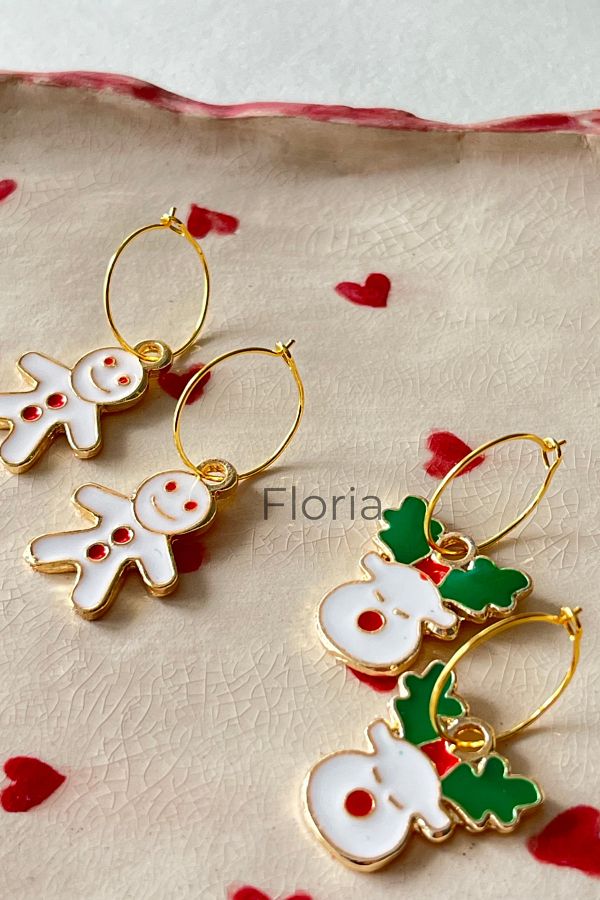 Floriaco Christmas Earring Set White Cookie Man and Deer Earring Set Red Green New Year Earring Set Trendyol