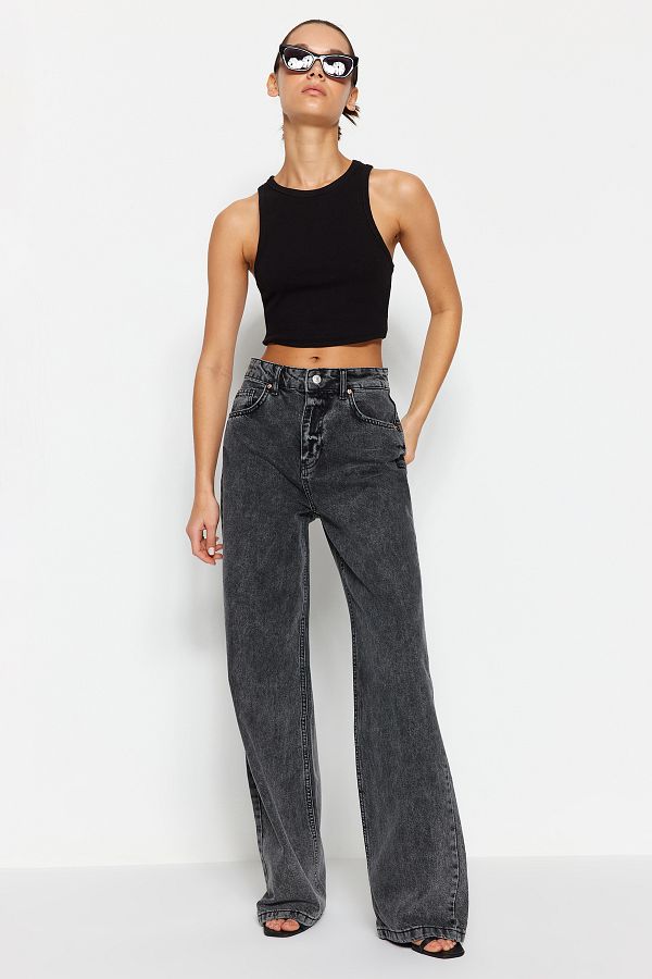 Trendyol Collection-Anthrazitfarbene High-Waist-Jeans mit weitem Bein TWOSS24JE00050 1