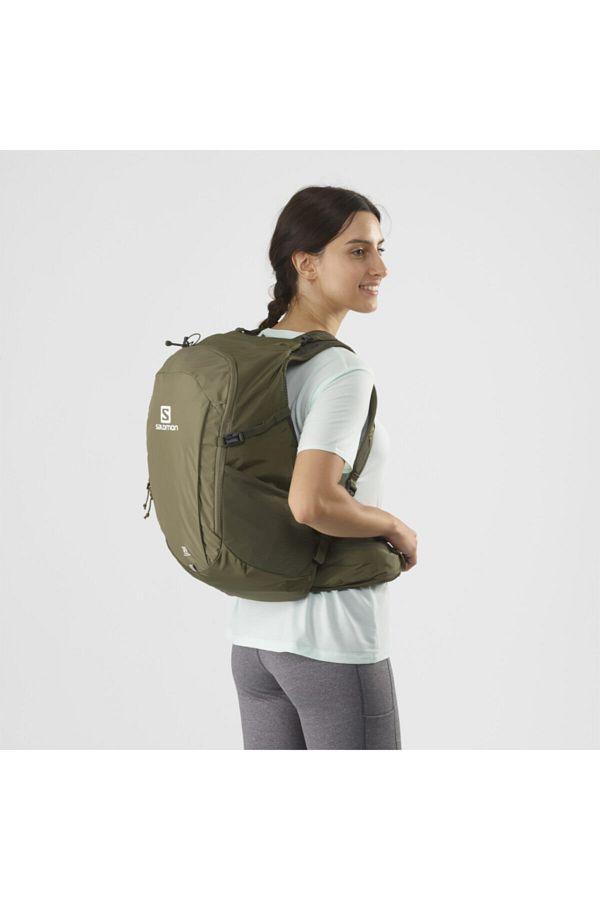 Salomon trailblazer sales 10 backpack