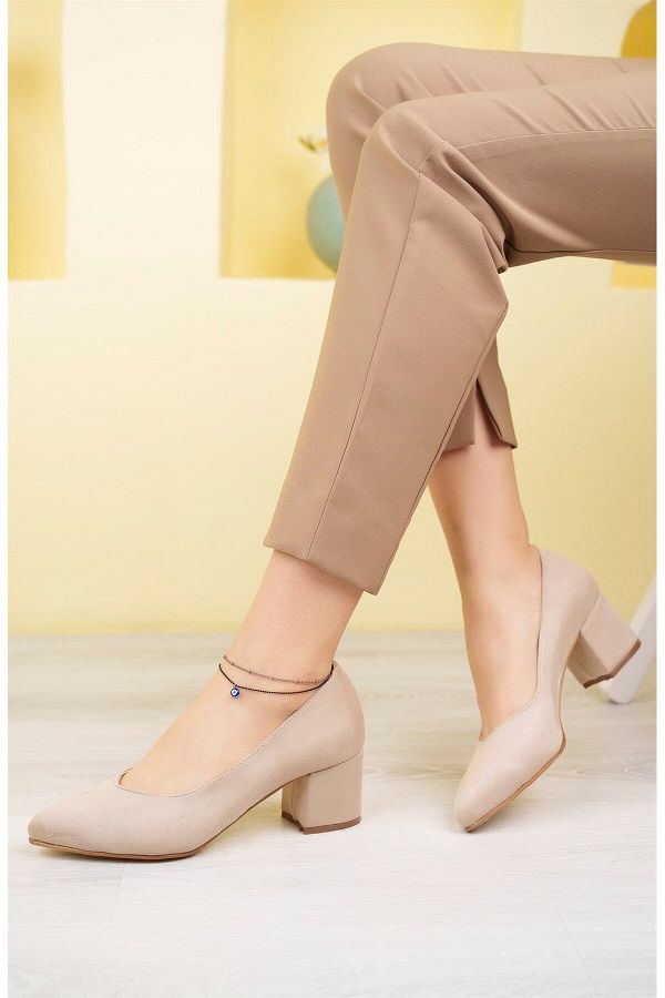 Stylish low heel shoes sales