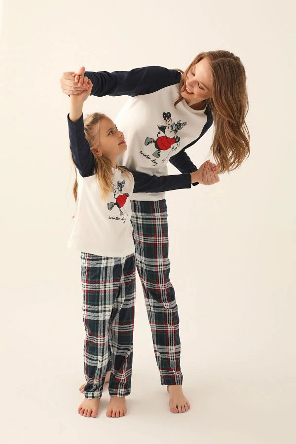 Mom and daughter tracksuit top