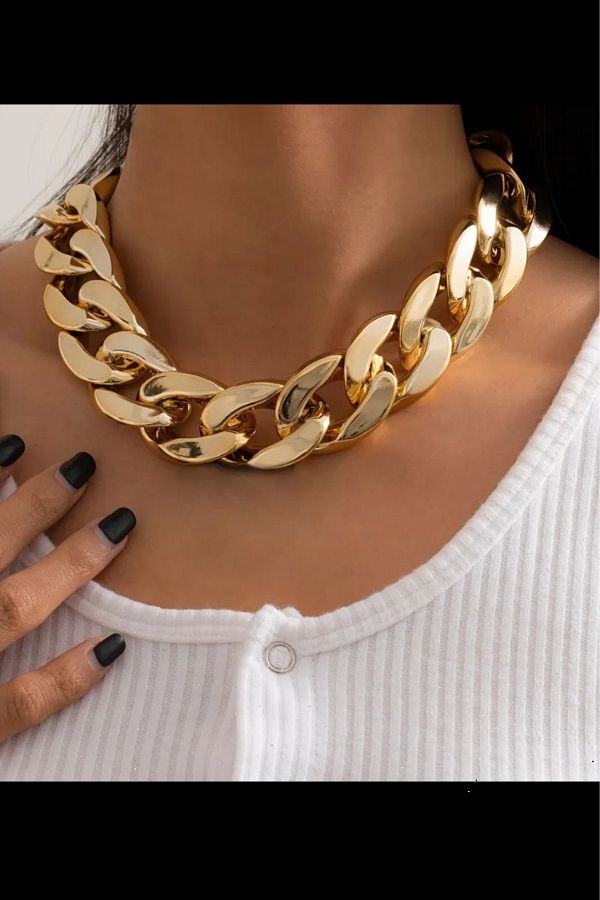 Big chunky chain necklace store