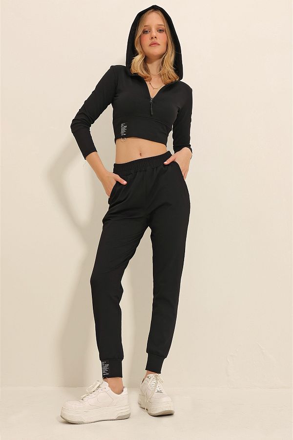 Crop top tracksuit new arrivals