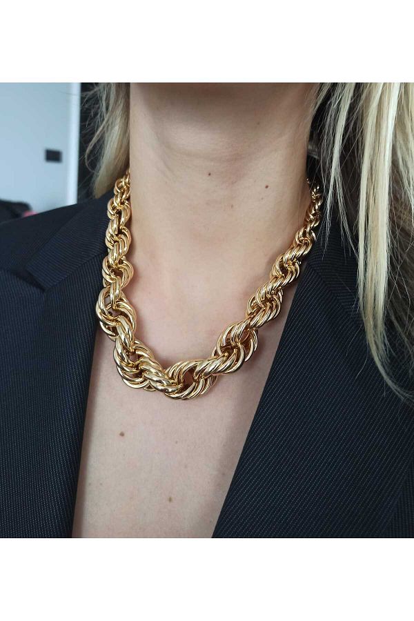 Simge Gümüş-Our Most Favorite Product Gold Twisted Gorgeous Necklace 1