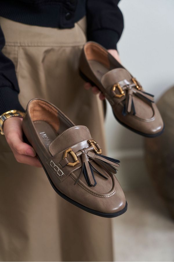 Dark beige shoes clearance