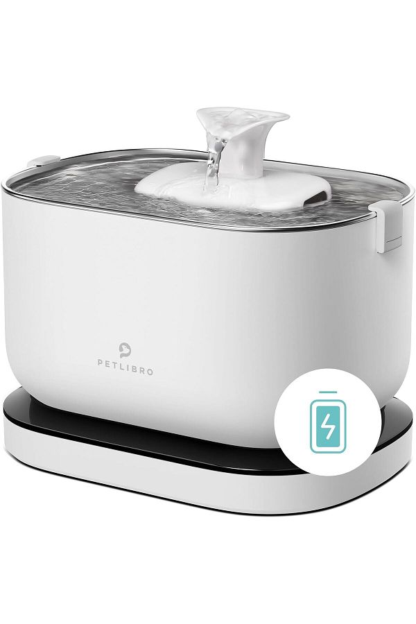 petlibro-Cat fountain, wireless, BPA free, ultra-quiet, with motion sensor, Dockstream battery operated 1