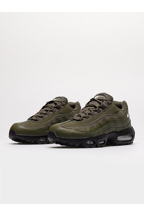 Nike 95 khaki deals