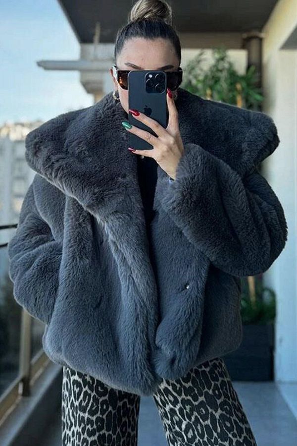 Faux fur coat shedding deals