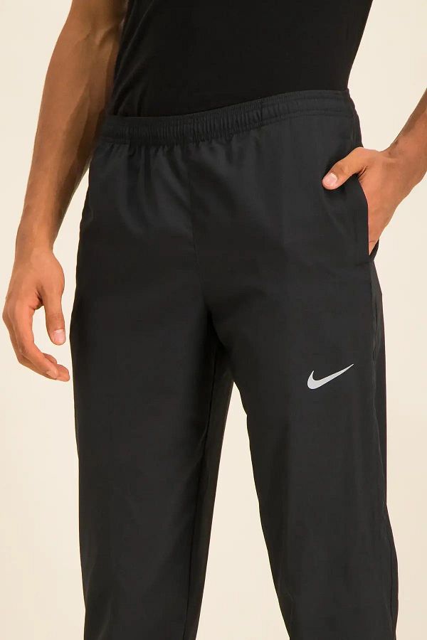 Nike Dri Fit Run Stripe Wvn Standard Cut Men s Black Sweatpants Trendyol