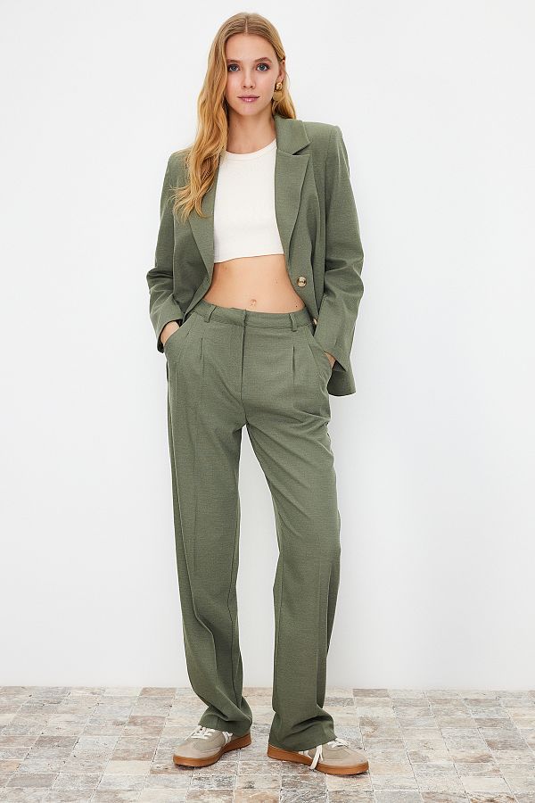 Trendyol Collection-Limited Edition Mint Straight/Straight Cut Plissee-Hose aus gewebtem Stoff TWOAW23PL00401 1