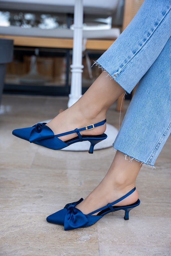 LAM NTA Cute Navy Blue Bow Detailed Women s Heeled Shoes Trendyol