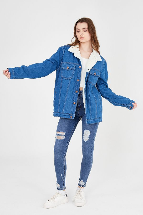 Sporting Women s Light Denim Blue Oversize Cut Fur Lycra Free Denim Fabric Jeans Jacket Coat Trendyol