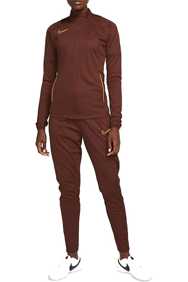 slim fit nike sweatsuit