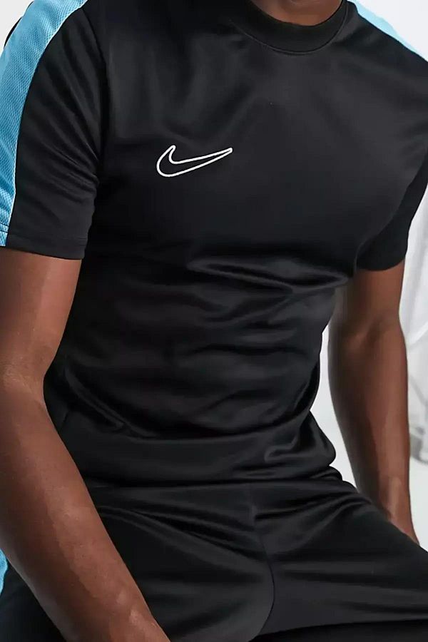 Nike sport t shirts 2025