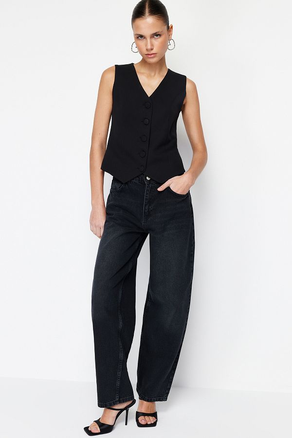 Trendyol Collection-Schwarze Skater-Jeans mit niedriger Taille TWOSS24JE00038 1