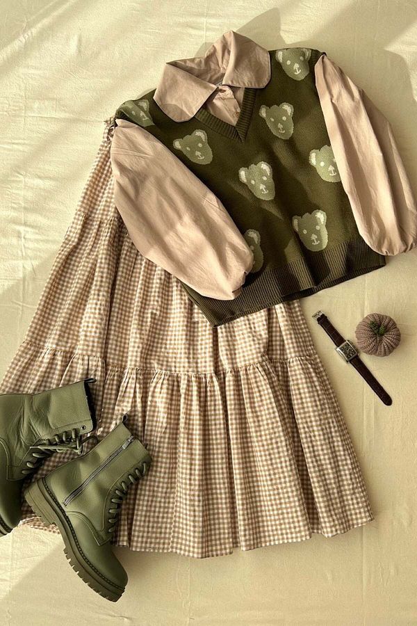 ceylan otantik Khaki Teddy Bear Patterned Sweater Brown Gingham Layered Skirt Set Trendyol